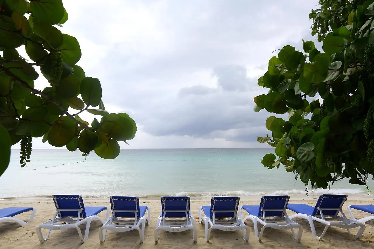 Merrils Beach Resort II Negril